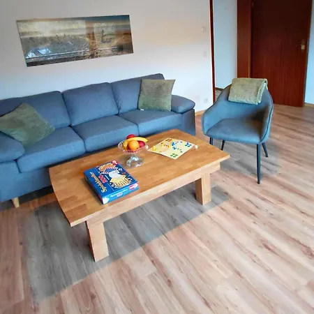 In With Balcony Casa de Férias Birresborn